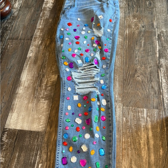 No Boundaries High Rise Blue Jeans with Colorful Embellishments - Picture 3 of 5